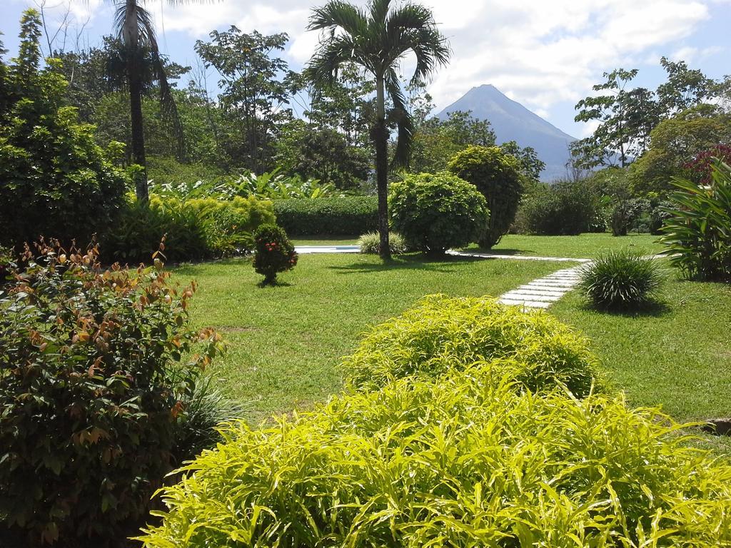 Hotel Tangara Arenal B&B Ла Фортуна Экстерьер фото