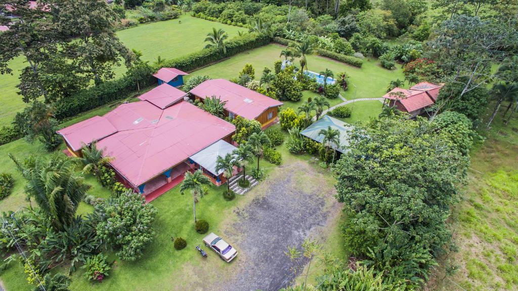 Hotel Tangara Arenal B&B Ла Фортуна Экстерьер фото