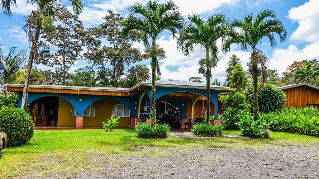 Hotel Tangara Arenal B&B Ла Фортуна Экстерьер фото
