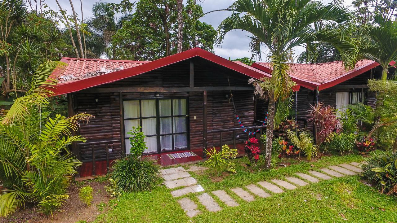 Hotel Tangara Arenal B&B Ла Фортуна Экстерьер фото